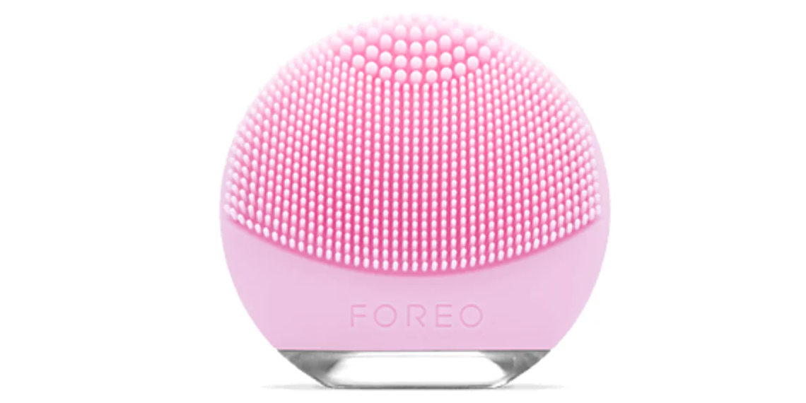 Foreo Glow Beyond the Ordinary