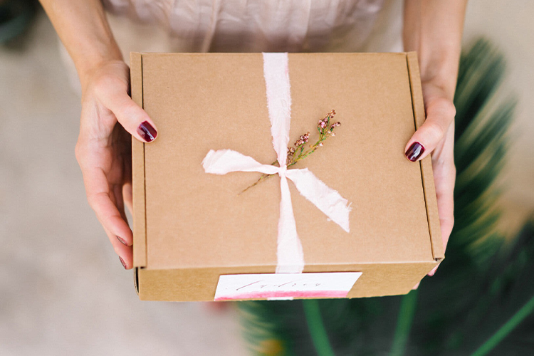 10 Gifts for the Modern Dweller's Home
