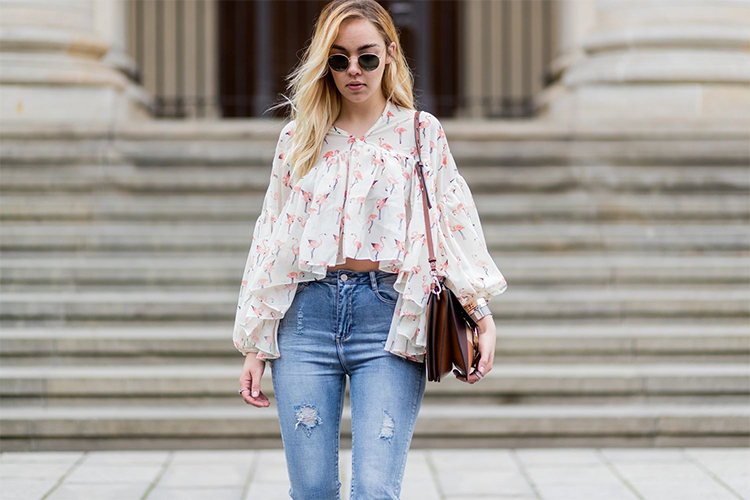 10 High Waist Jeans You Can Wear for Style and Comfort