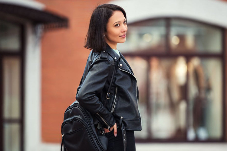 How to Wear Fall's Patent Leather Jacket: A Bold Statement for Your Wardrobe